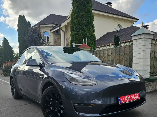 Tesla Model Y - фото 2