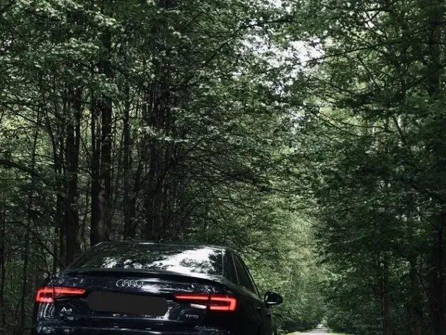 Audi A4 - фото 3