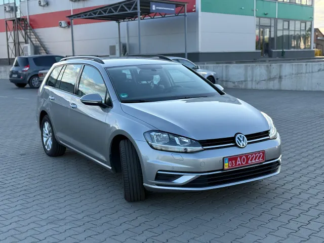 Volkswagen Golf - фото 5