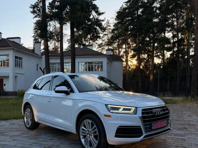 Audi Q5 - фото 2