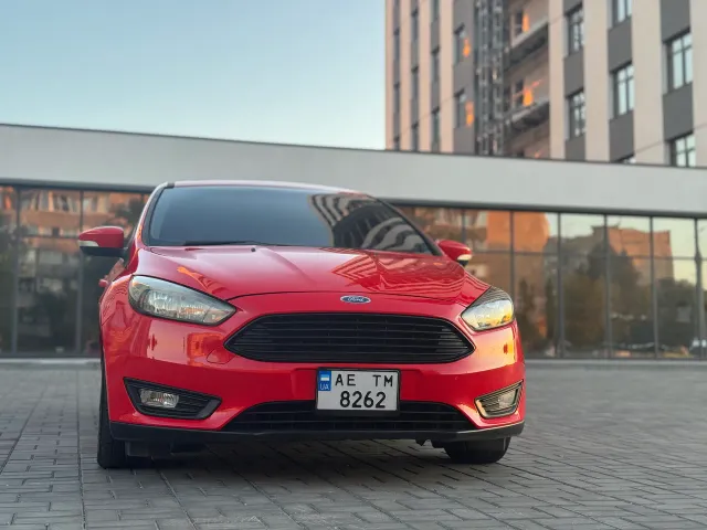 Ford Focus - фото 4