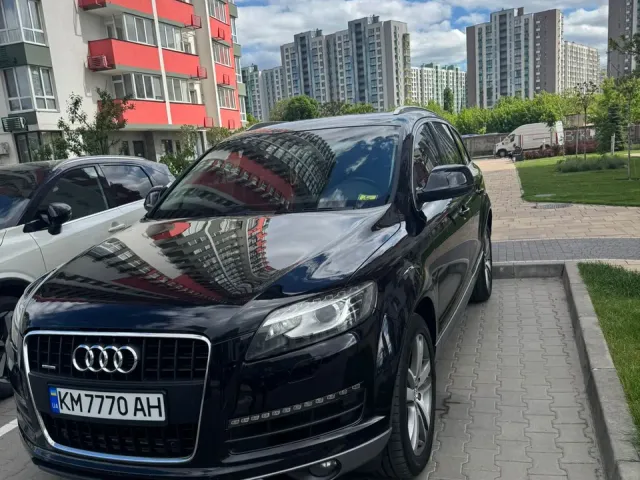Audi Q7 - фото 3