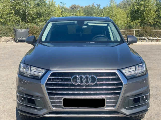 Audi Q7 - фото 3