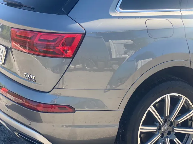 Audi Q7 - фото 2