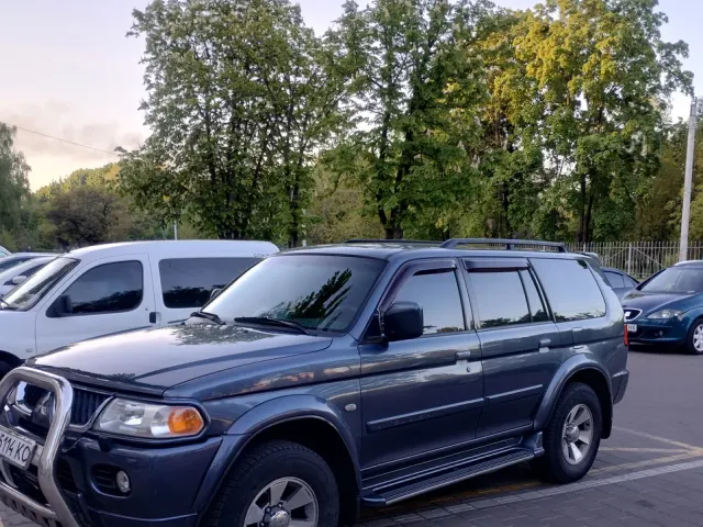 Mitsubishi Pajero Sport - фото 1