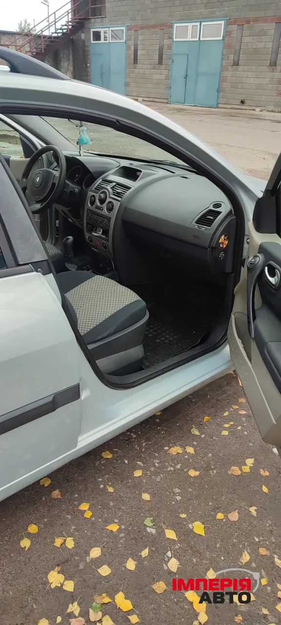 Renault Megane - фото 5