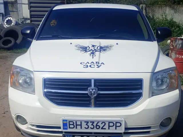 Dodge Caliber - фото 1