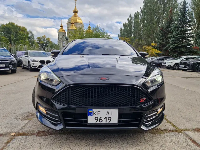 Ford Focus ST - фото 2