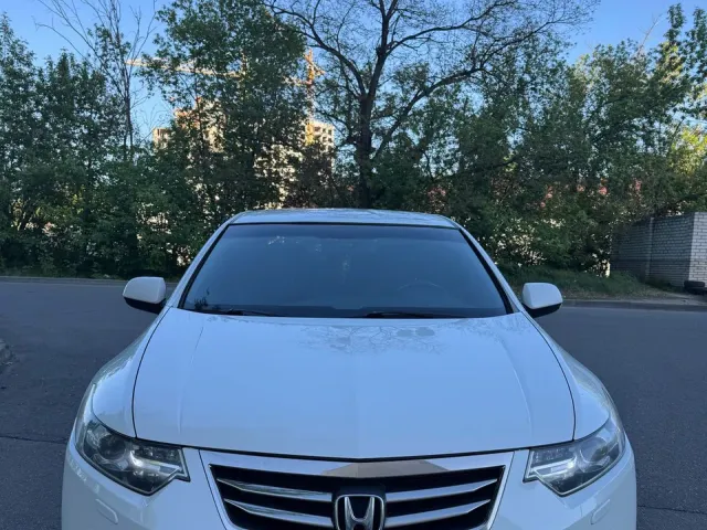 Honda Accord - фото 1