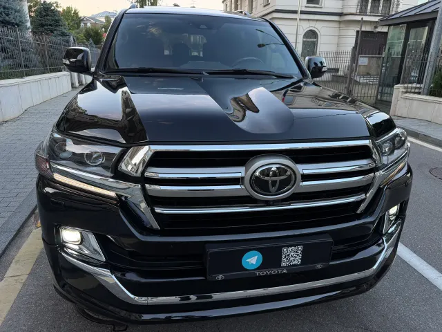 Toyota Land Cruiser - фото 2