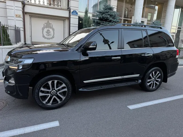 Toyota Land Cruiser - фото 3