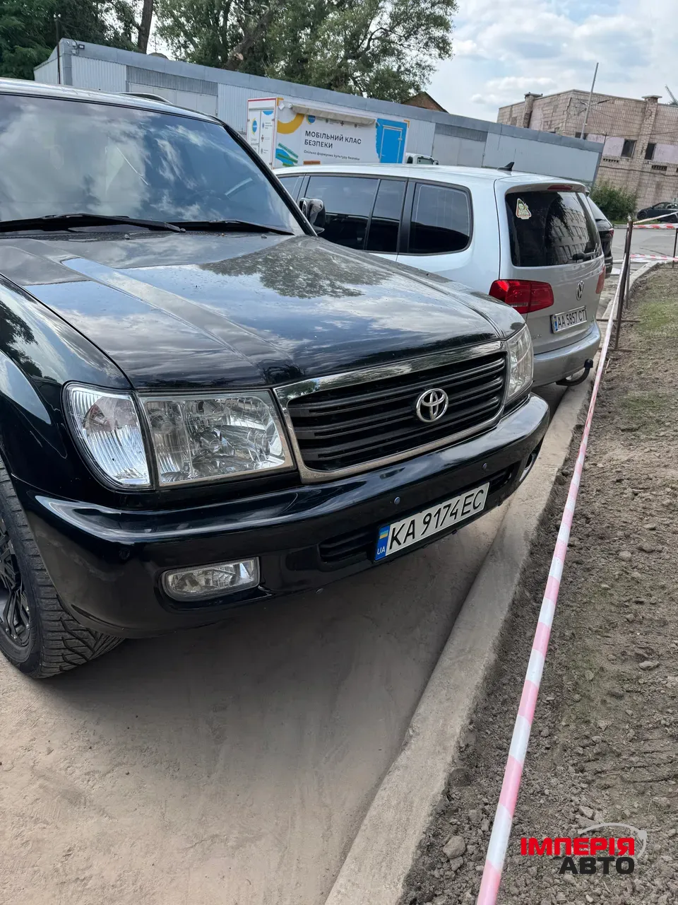 Toyota Land Cruiser - фото 2