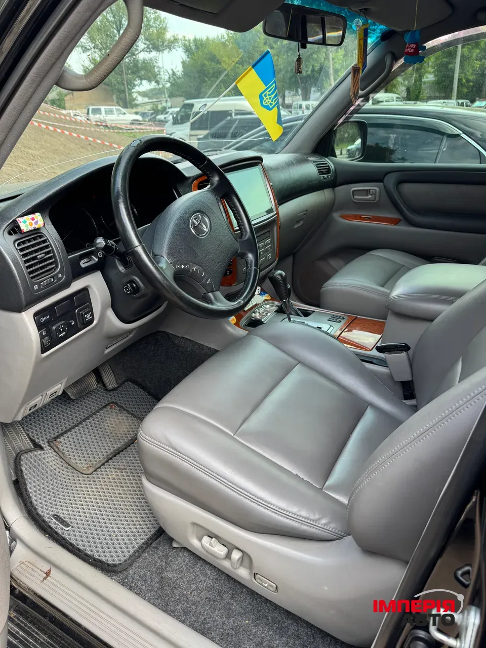 Toyota Land Cruiser - фото 7