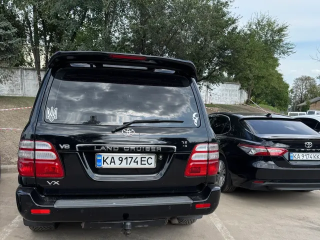 Toyota Land Cruiser - фото 5
