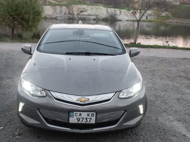 Chevrolet Volt - фото 1