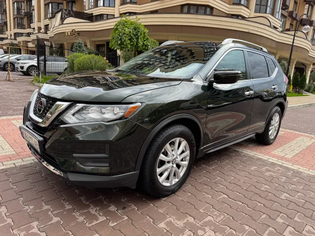 Nissan Rogue - фото 1
