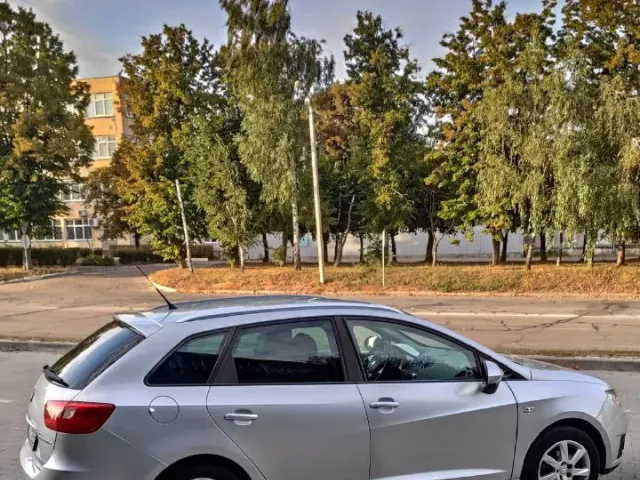 SEAT Ibiza - фото 5