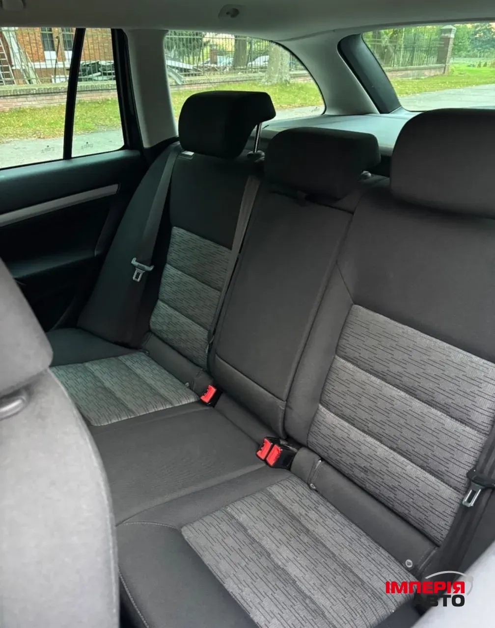 Skoda Octavia - фото 3