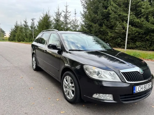 Skoda Octavia - фото 1