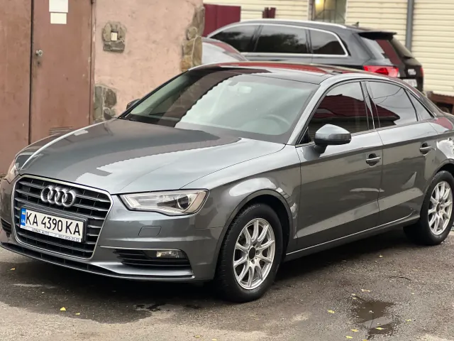 Audi A3 - фото 1