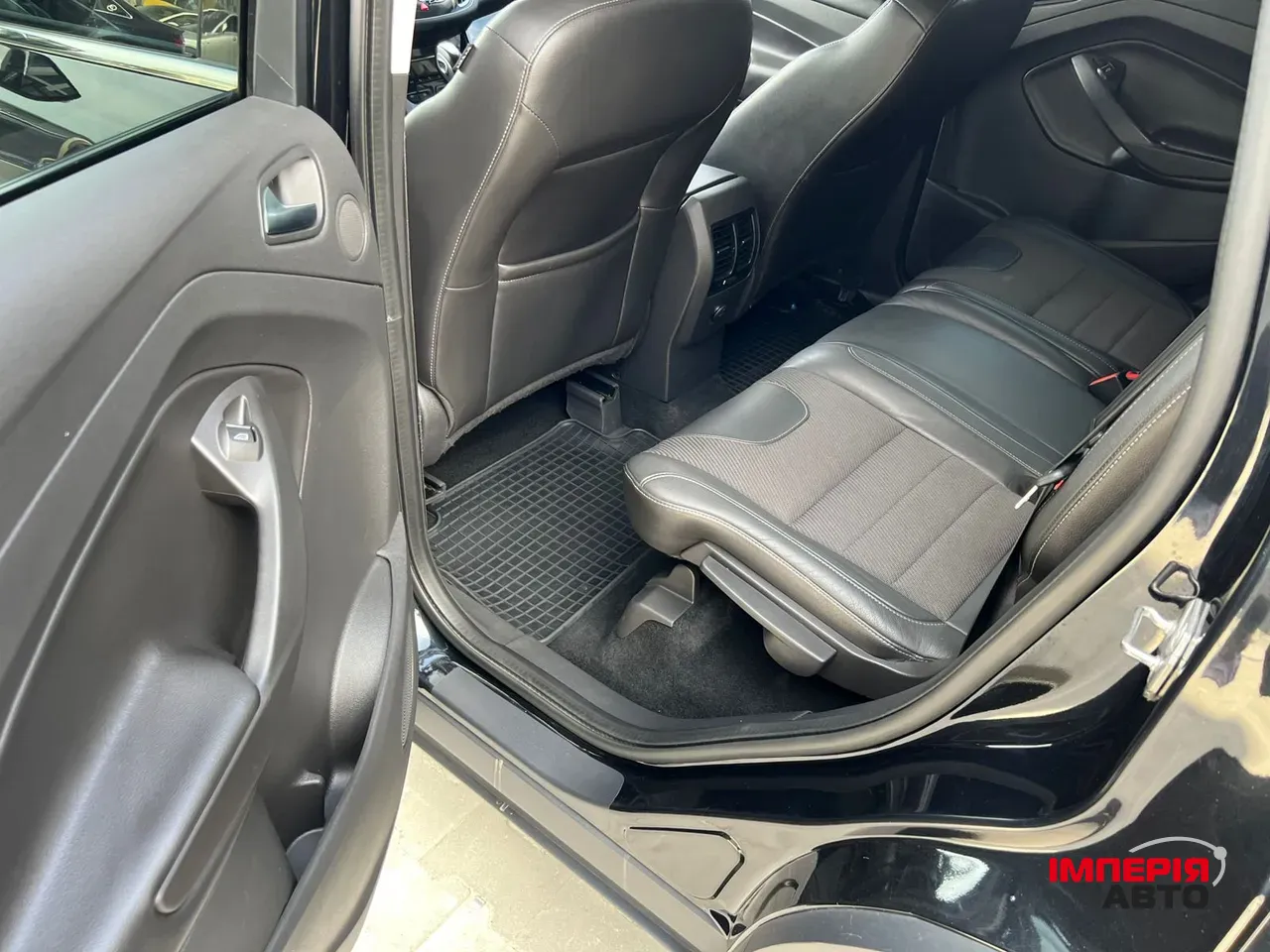 Ford Kuga - фото 26