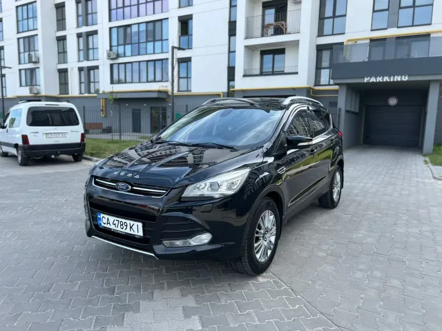 Ford Kuga - фото 1