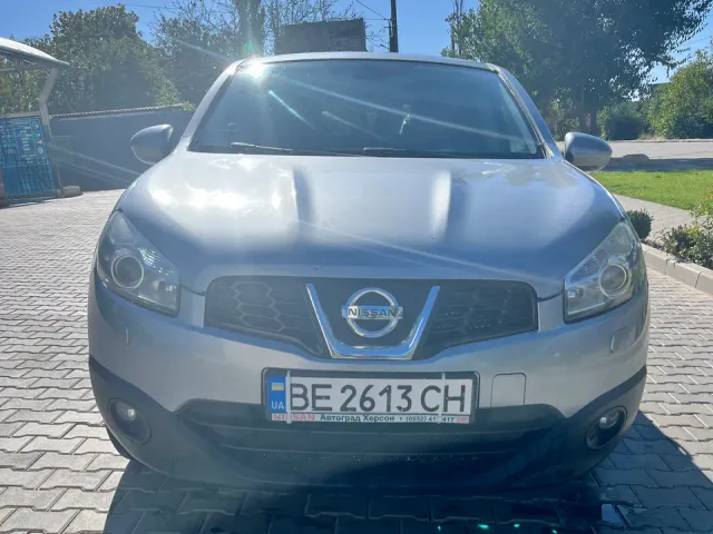 Nissan Qashqai - фото 1