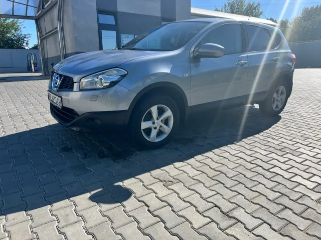 Nissan Qashqai - фото 4