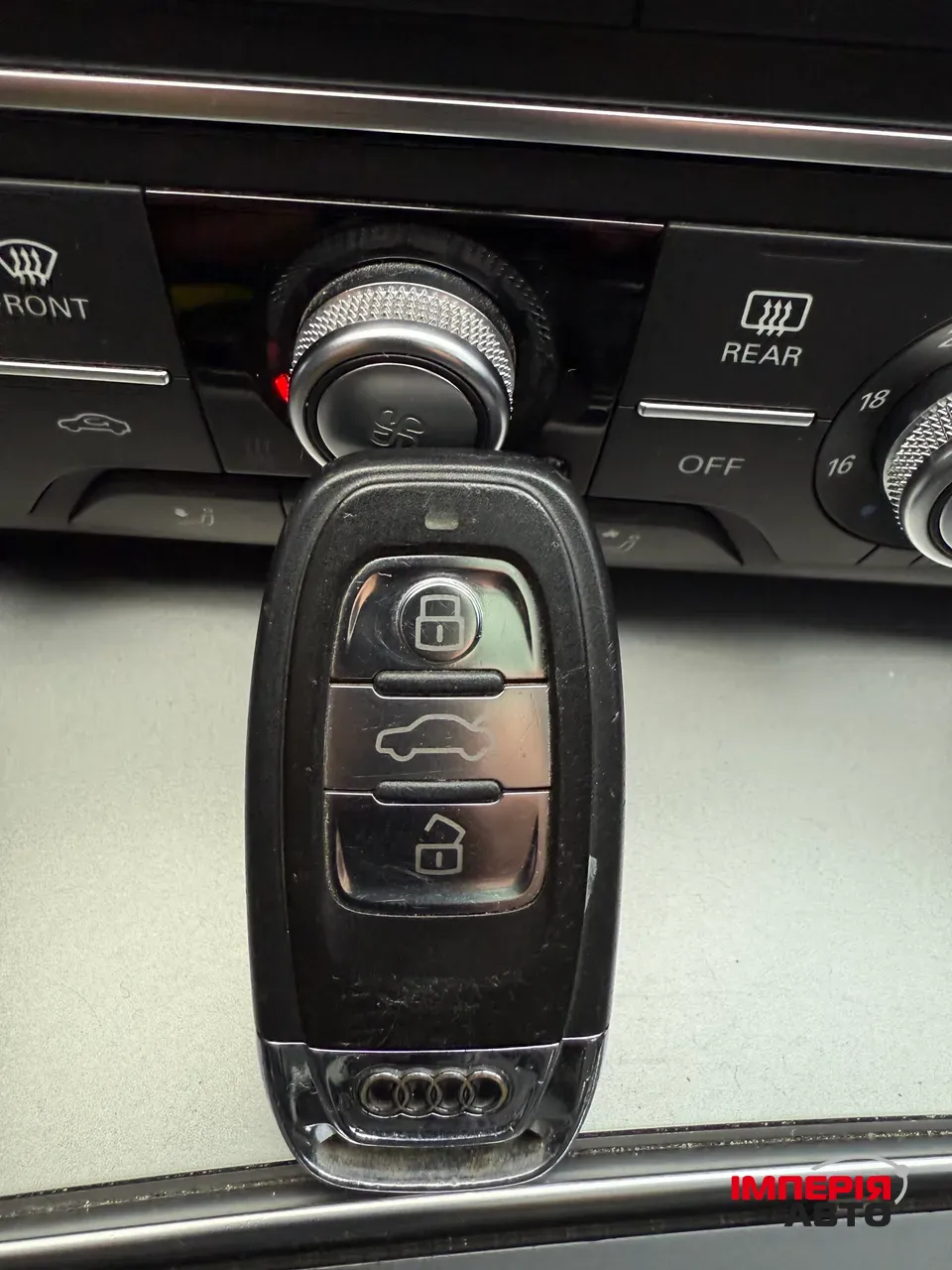 Audi A6 - фото 26