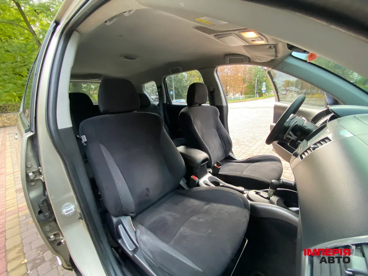 Mitsubishi Outlander - фото 18