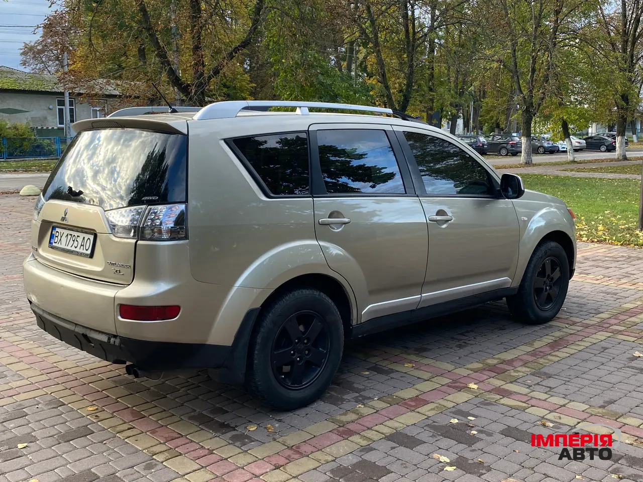 Mitsubishi Outlander - фото 10