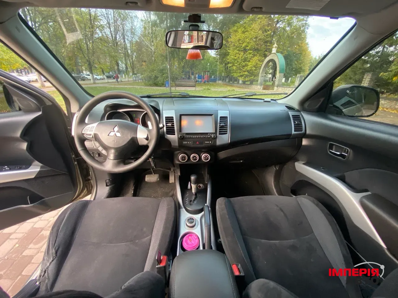 Mitsubishi Outlander - фото 11