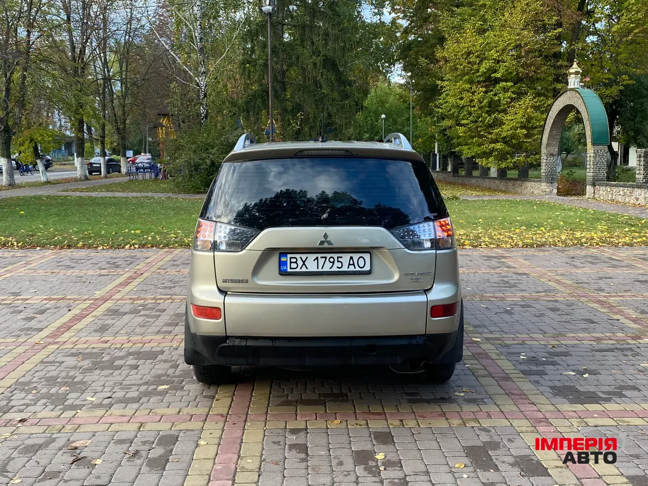 Mitsubishi Outlander - фото 9