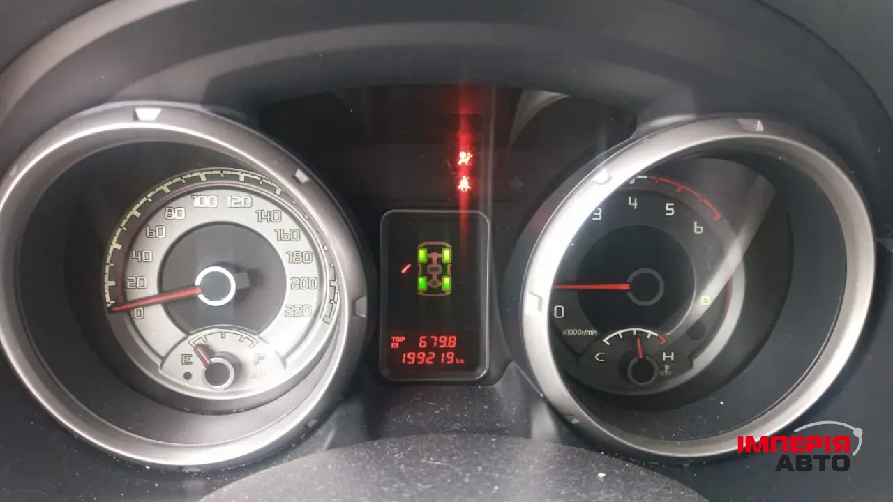Mitsubishi Pajero - фото 14