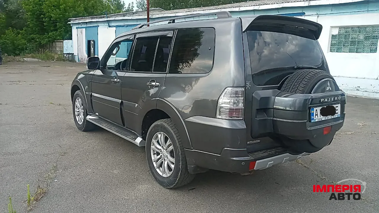 Mitsubishi Pajero - фото 4