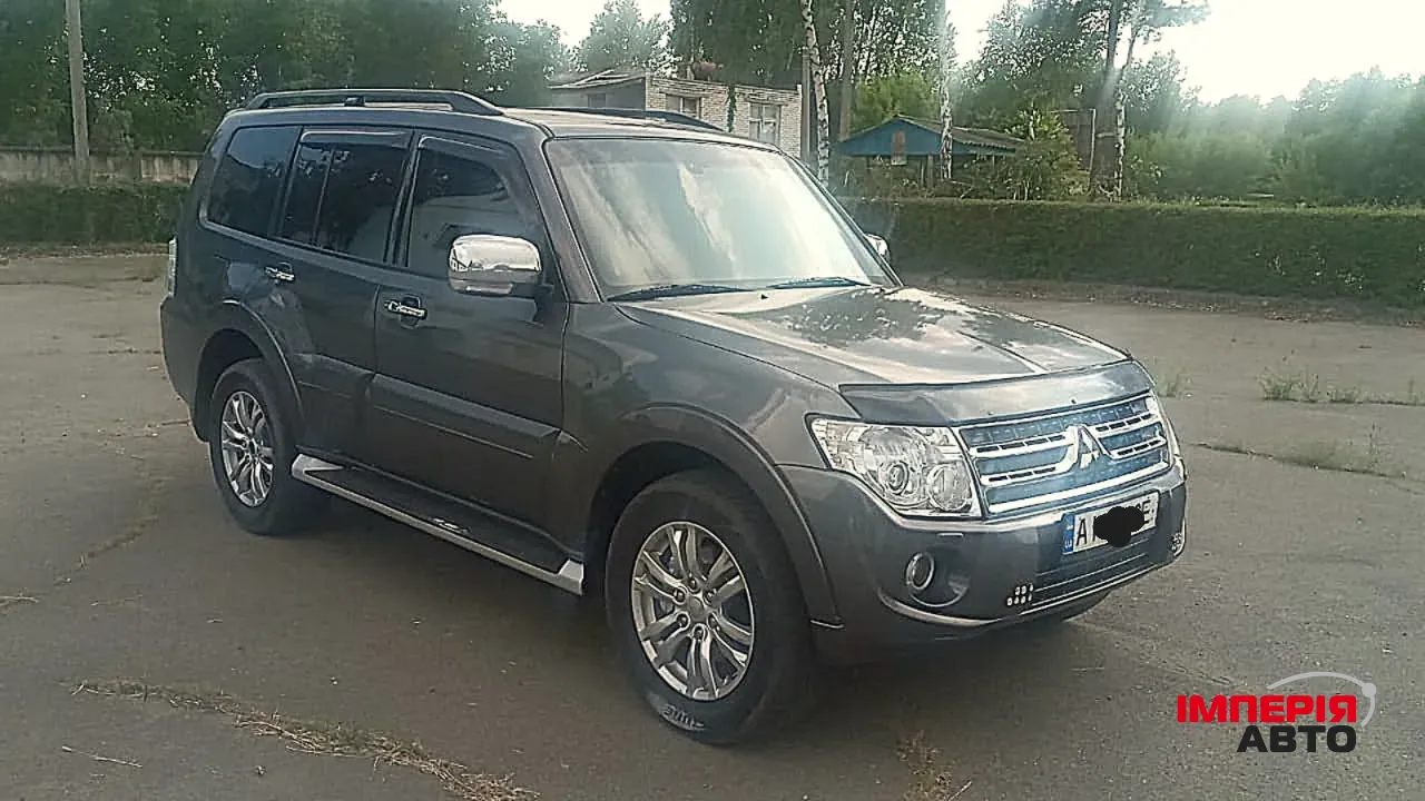 Mitsubishi Pajero - фото 1