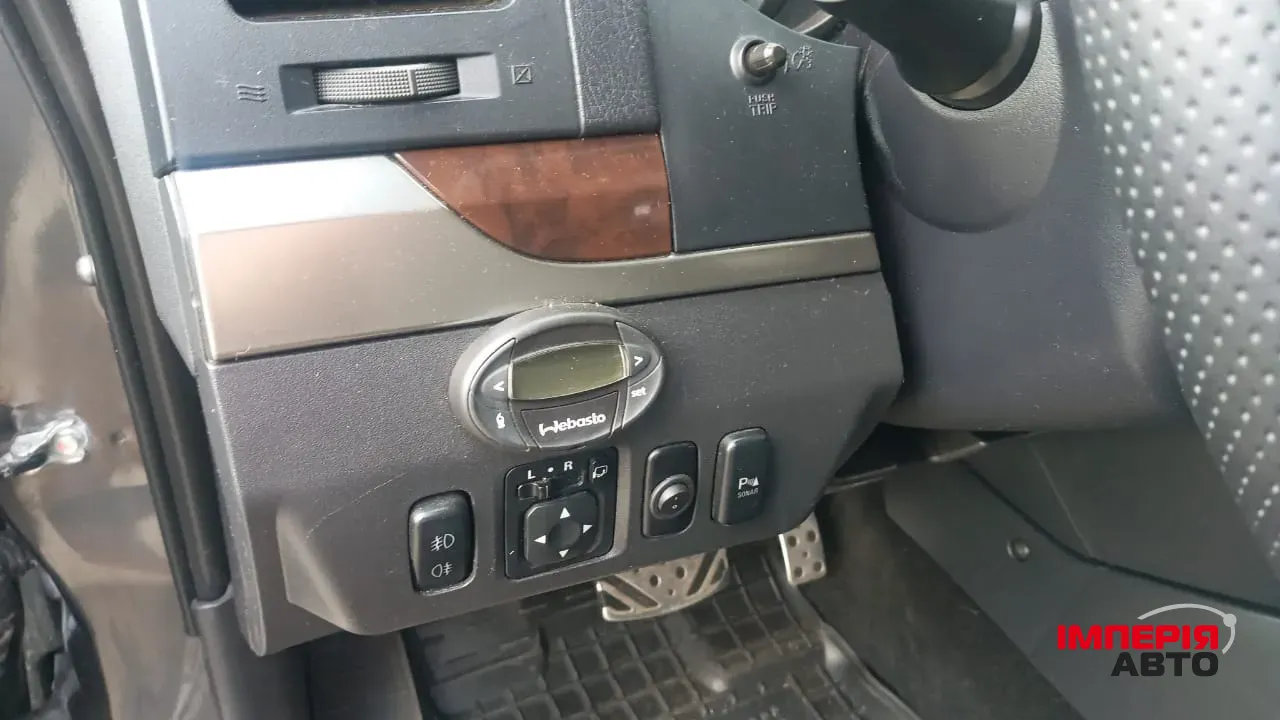 Mitsubishi Pajero - фото 8