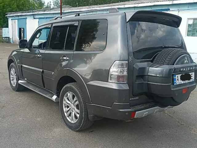 Mitsubishi Pajero - фото 4