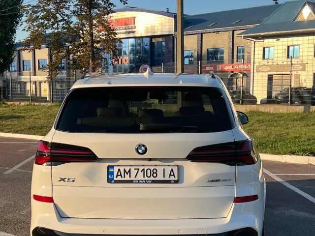 BMW X5 - фото 3