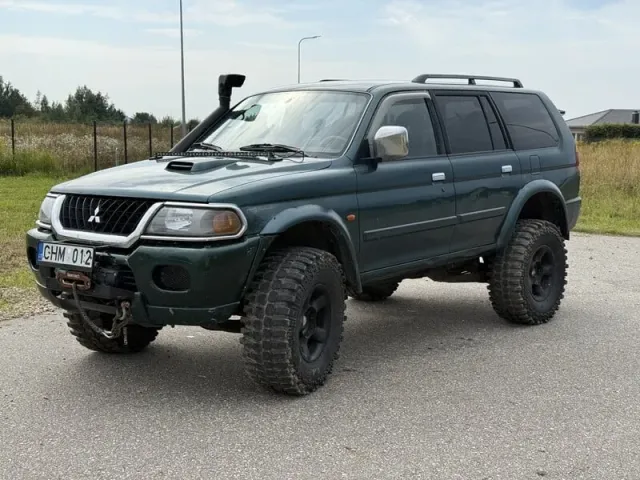 Mitsubishi Pajero Sport - фото 3