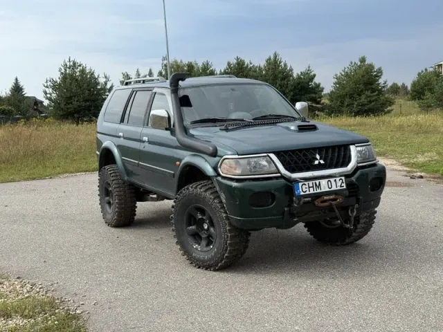 Mitsubishi Pajero Sport - фото 1