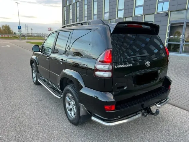 Toyota Land Cruiser Prado - фото 4