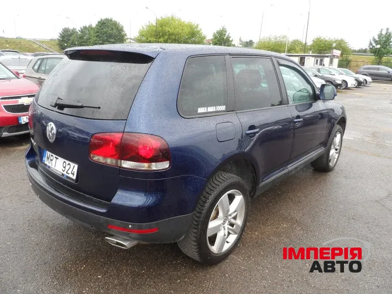 Volkswagen Touareg - фото 5