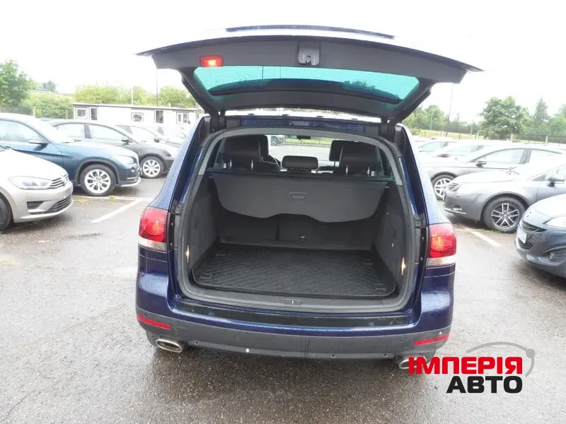 Volkswagen Touareg - фото 4