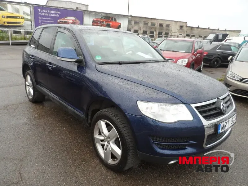 Volkswagen Touareg - фото 11