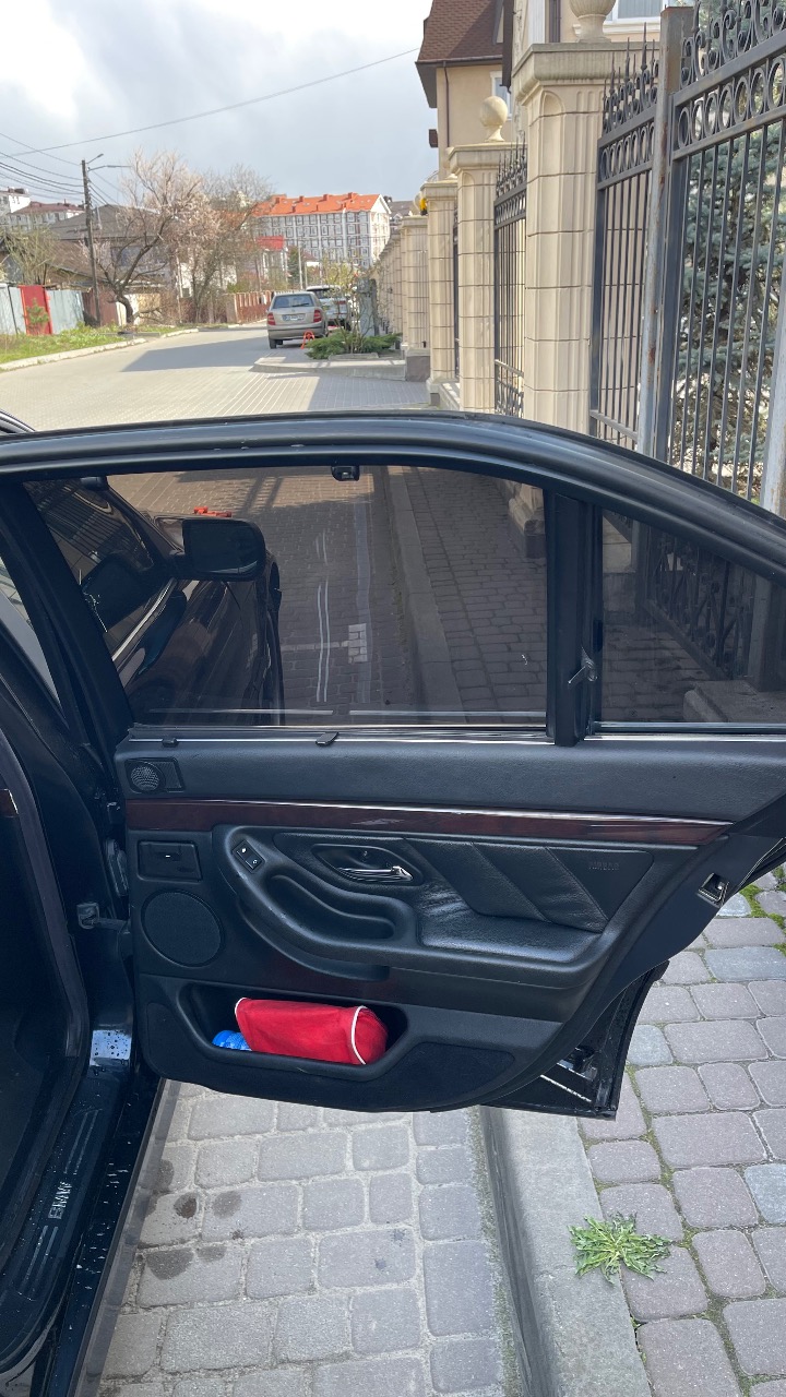 BMW 7 серії - фото 14