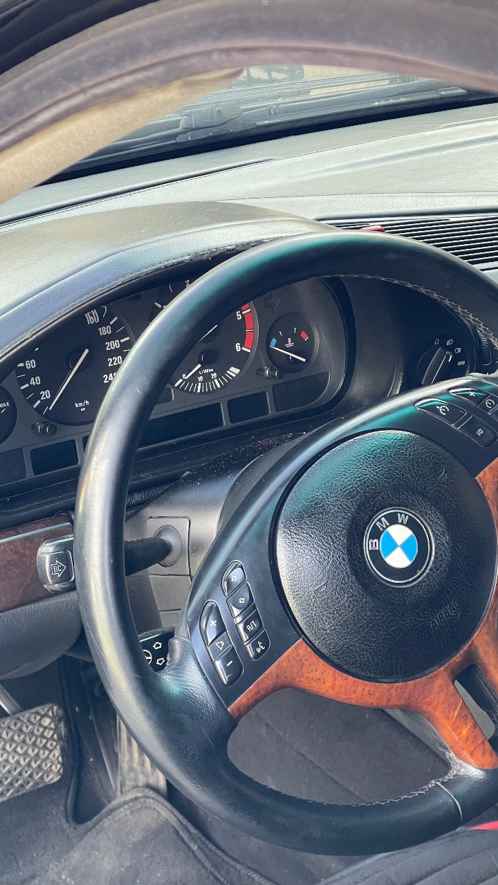 BMW 7 серії - фото 11