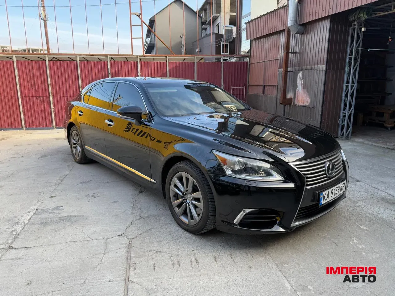 Lexus LS - фото 5