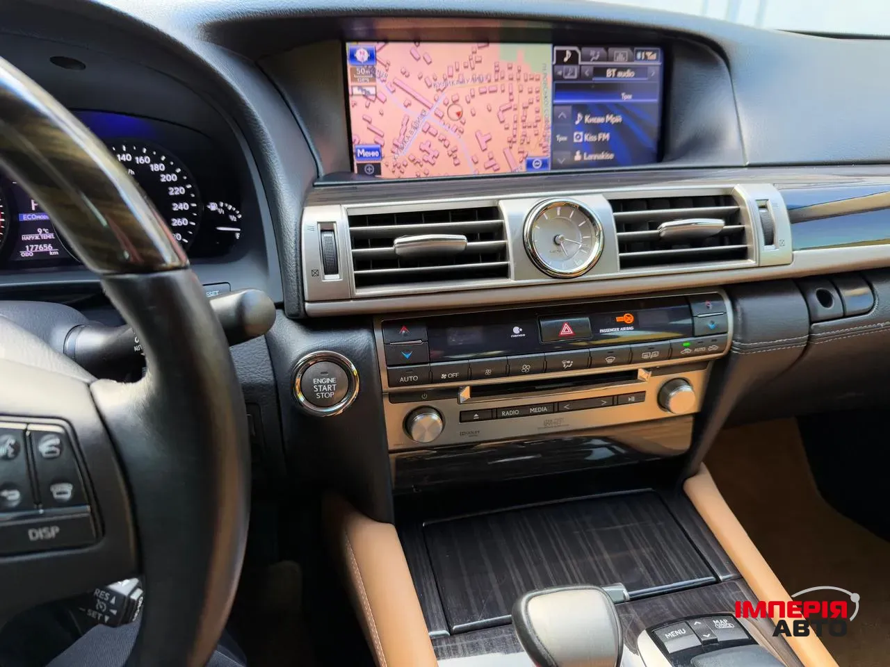 Lexus LS - фото 32