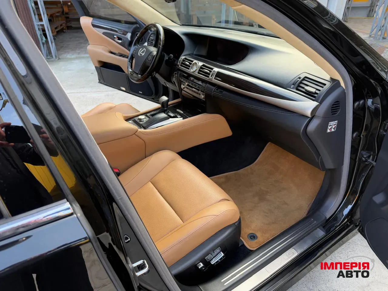 Lexus LS - фото 29